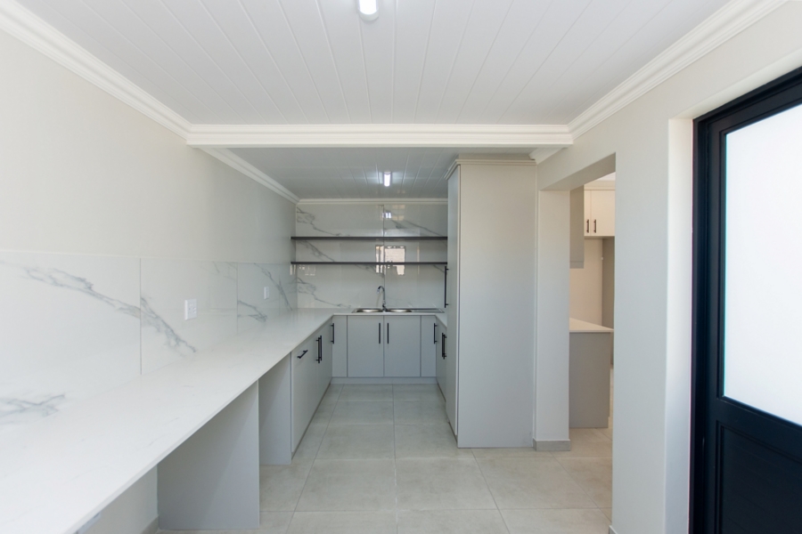 3 Bedroom Property for Sale in Vredenburg Western Cape